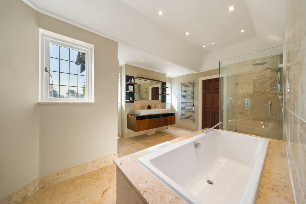 Additional image 14 of 10 bed property for saleChauntry Road, Bray, Maidenhead SL6