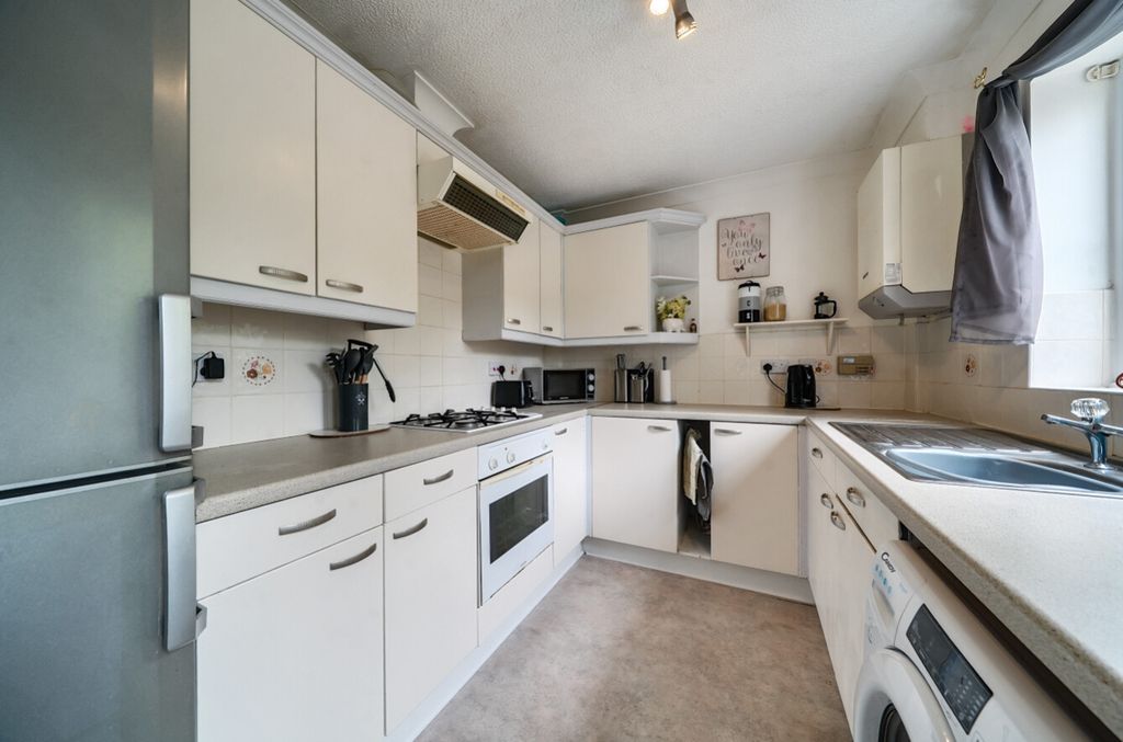 Property photo 3 of 21 1328680-7-6888d1829Bf7c