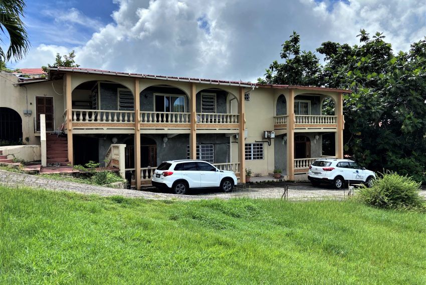 Property photo 2 of 13