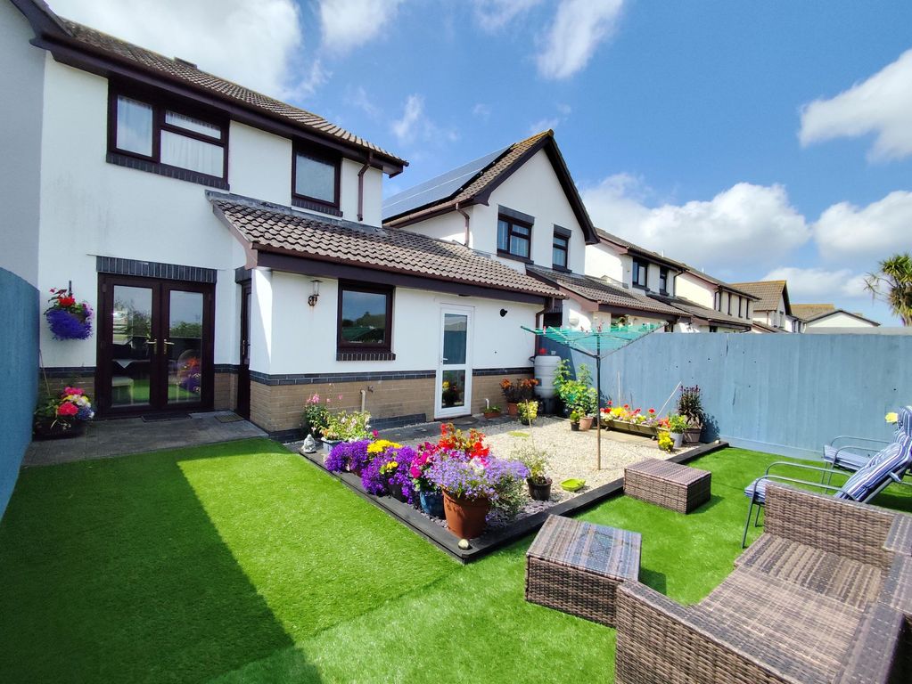 Property photo 2 of 14 Rear