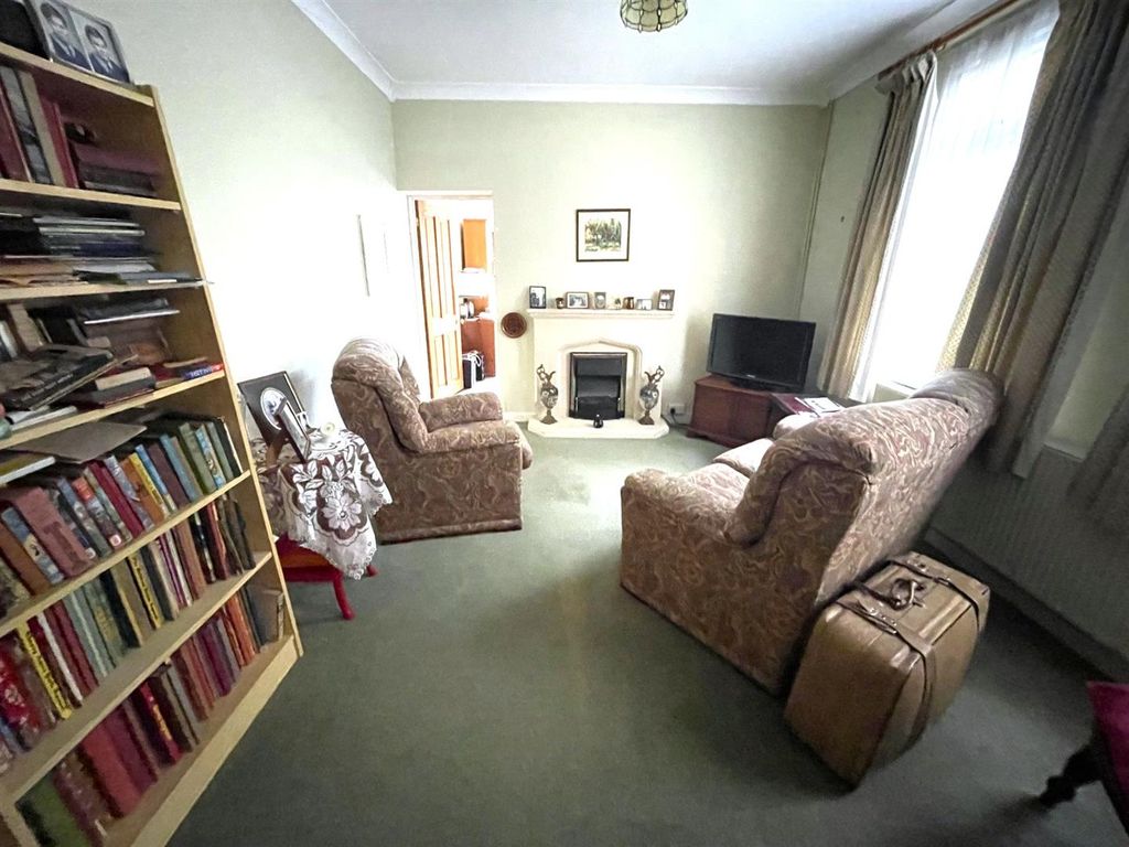 Property photo 3 of 21