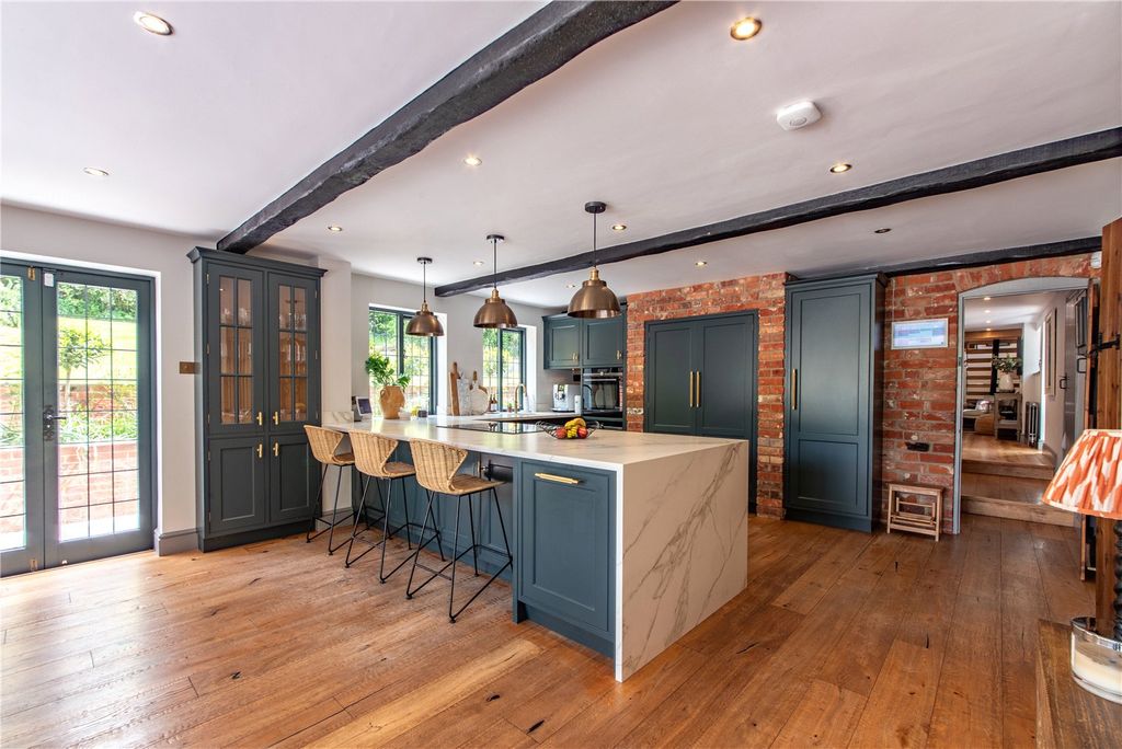 Property photo 3 of 36 Dining Area