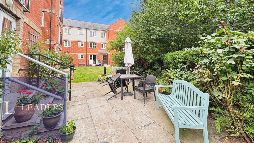 Property photo 1 of 11 Communal Area