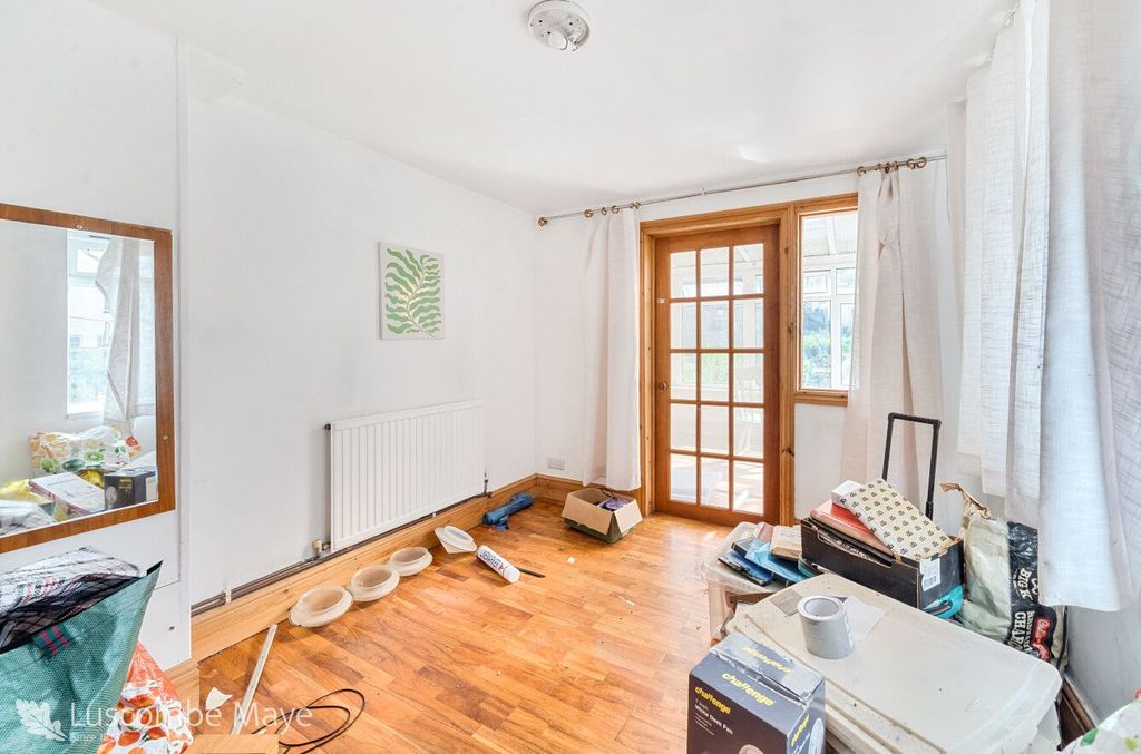 Property photo 2 of 22