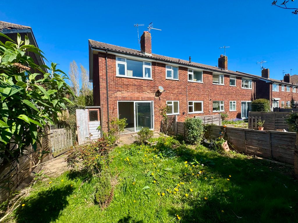 Property photo 2 of 11