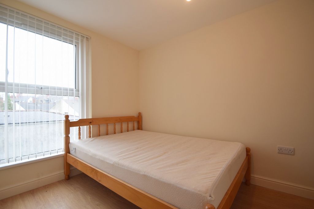 Property photo 3 of 6 Photo 2