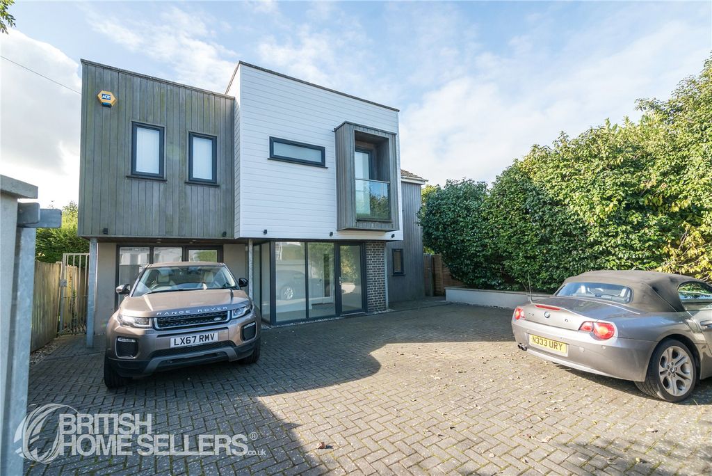 Property photo 1 of 17 1