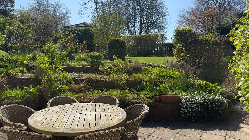 Property photo 2 of 24