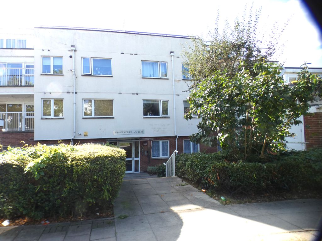 Property photo 1 of 12