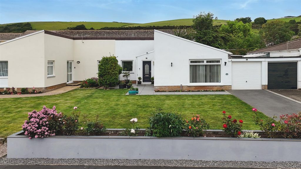 Property photo 1 of 17 Front 1.Jpg