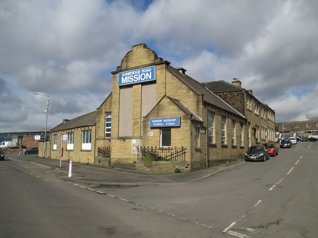 Property photo 1 of 21