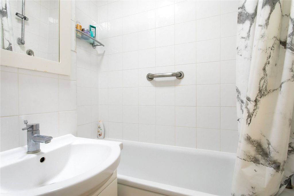 Property photo 3 of 6 Picture No. 08