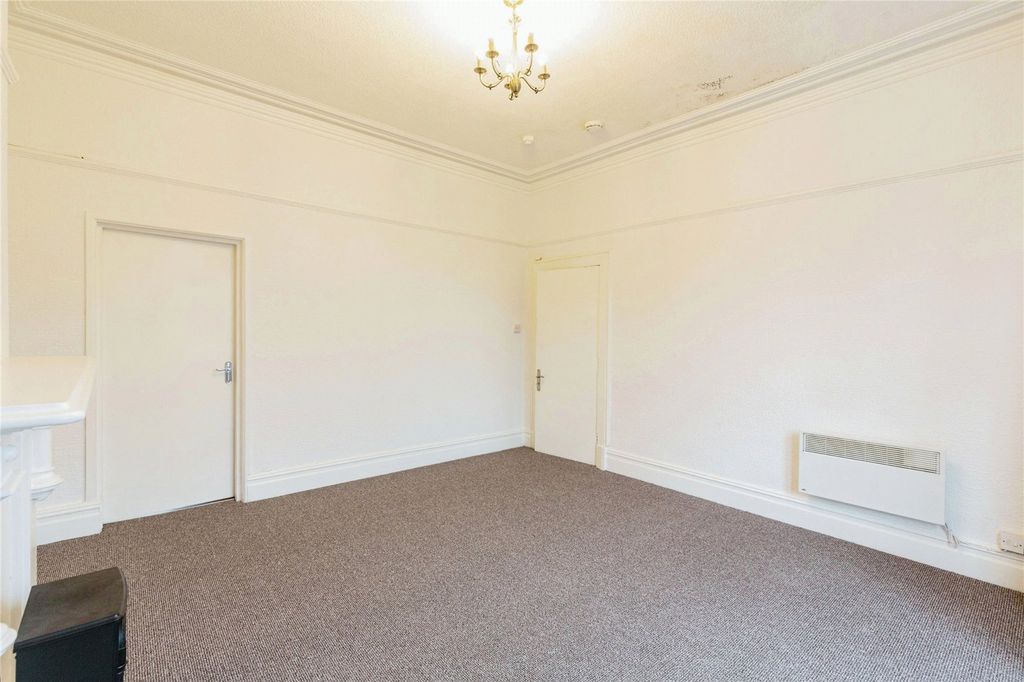 Property photo 3 of 21 Picture No. 22
