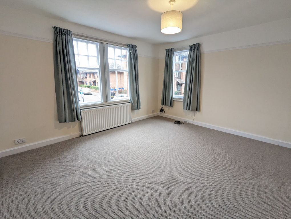 Property photo 3 of 7