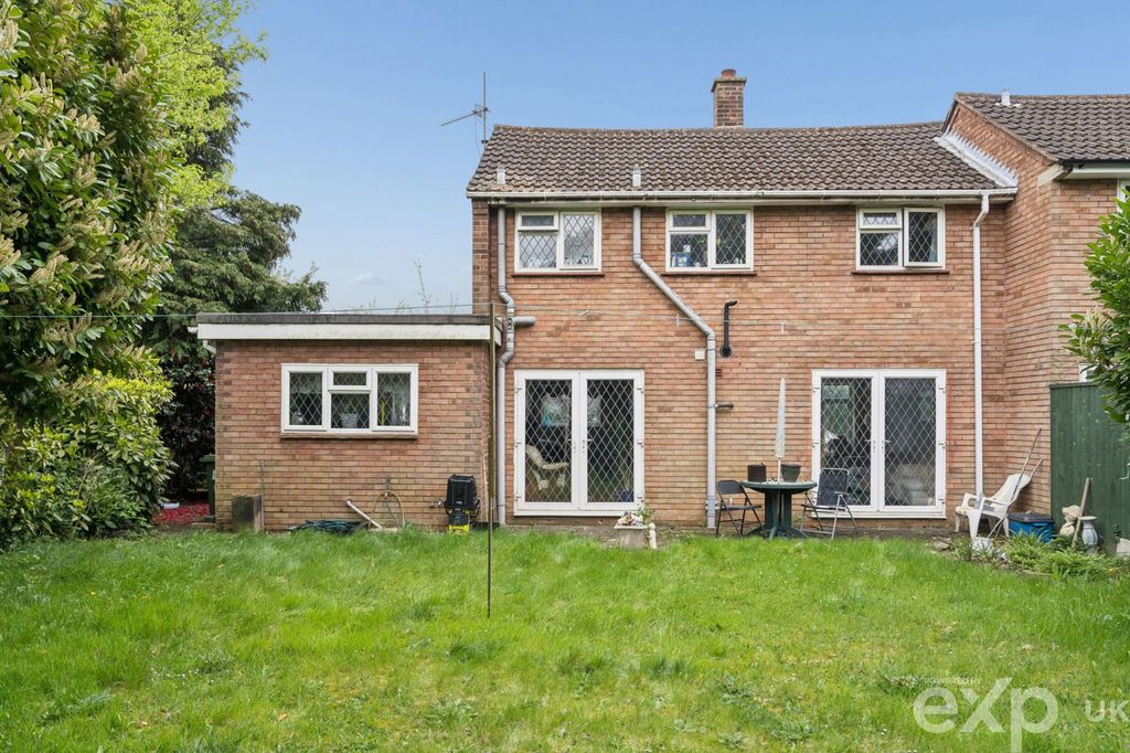 Property photo 3 of 27