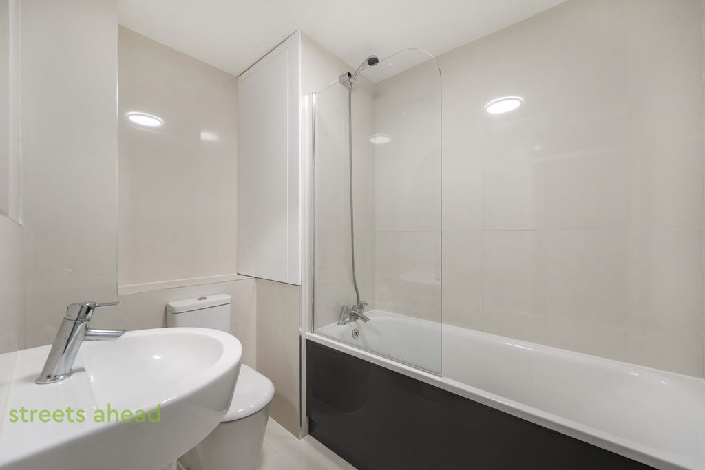 Property photo 3 of 14 7Ea88A54-5252-4F8...