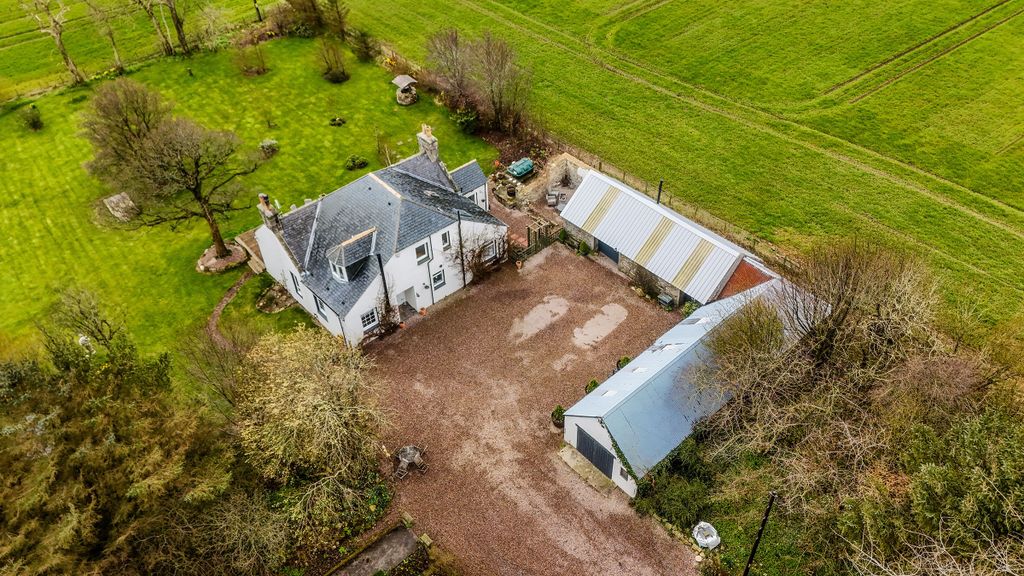 Property photo 3 of 55 House, Garage And Drive