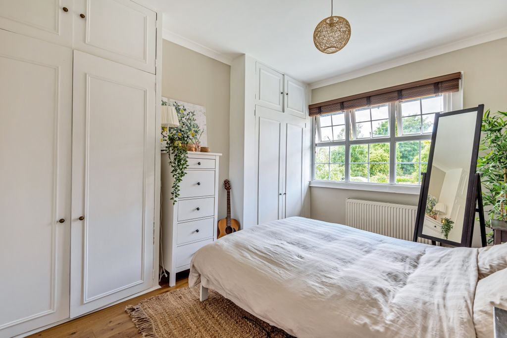 Property photo 2 of 7 860239 (4)