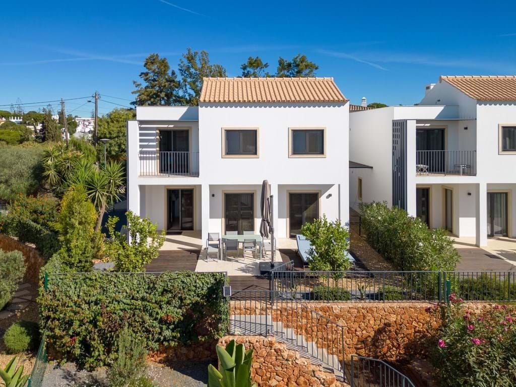 Property photo 1 of 30