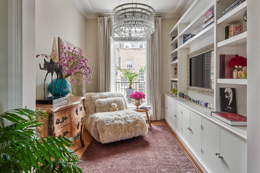Property photo 3 of 13 Juliet-Murphy-Photography-Wellington-Sq-Web-43 (1)