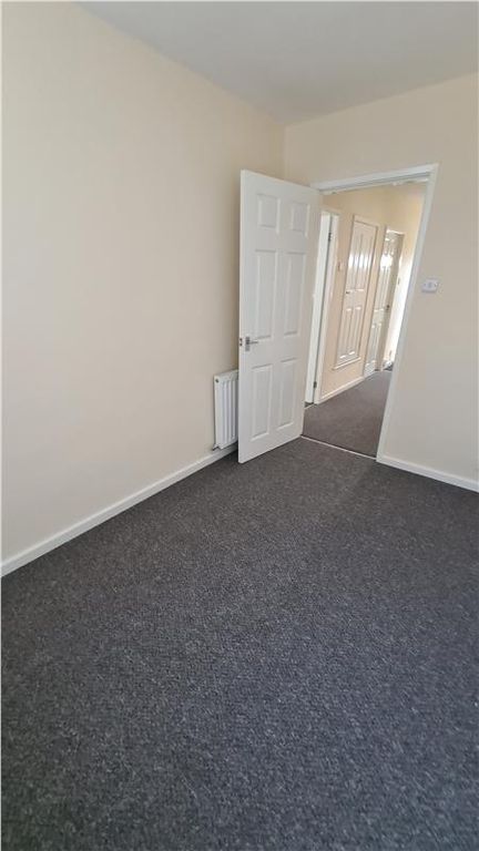 Property photo 3 of 14 Photo 16