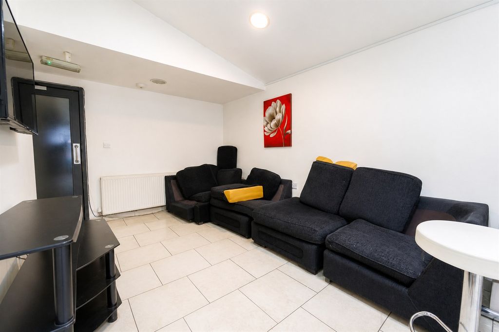 Property photo 3 of 22 Nik03247.Jpg