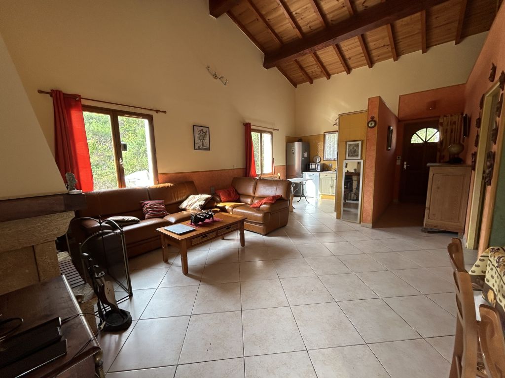 Property photo 2 of 12 Photo_Ac2F9d901B24Cb45946d4E084980A18c