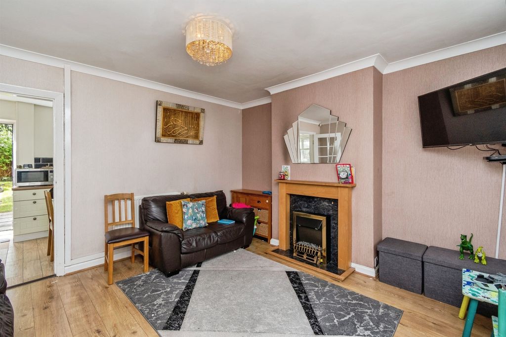 Property photo 2 of 14