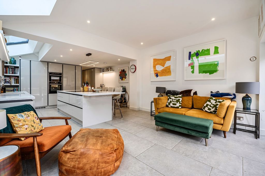 Property photo 3 of 21 1528868 (5)