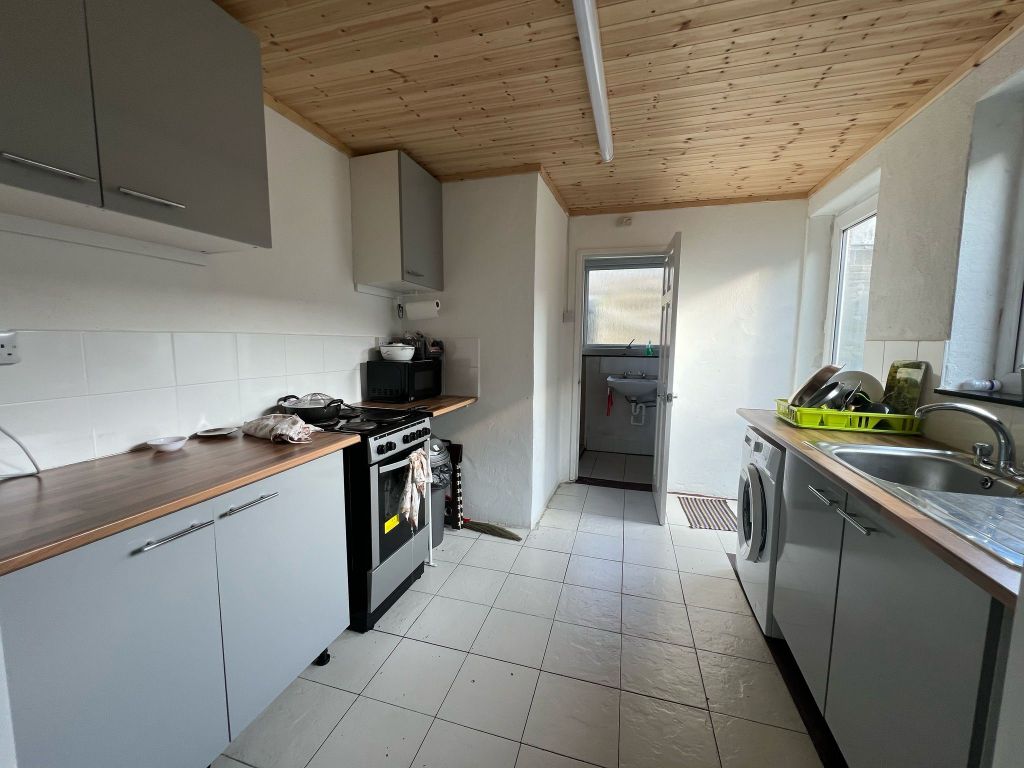 Property photo 1 of 6 Image