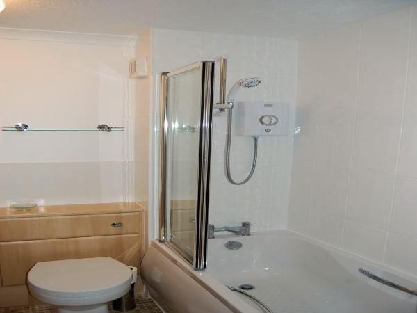 Property photo 3 of 6