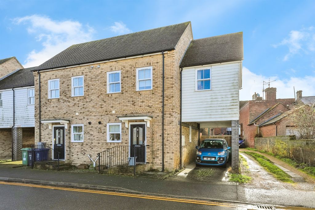 Property photo 1 of 20