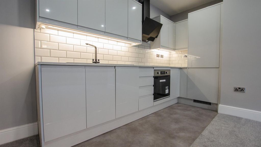 Property photo 3 of 9 Dsc01604.Jpg