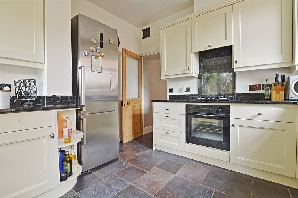 Property photo 3 of 21 Picture No. 04