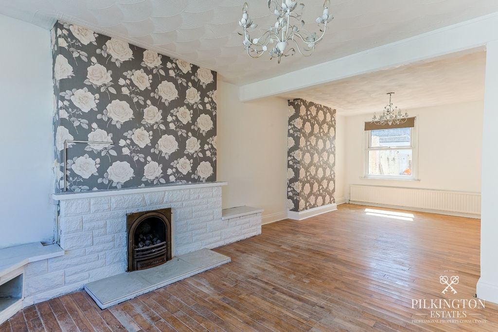 Property photo 2 of 12 5301344