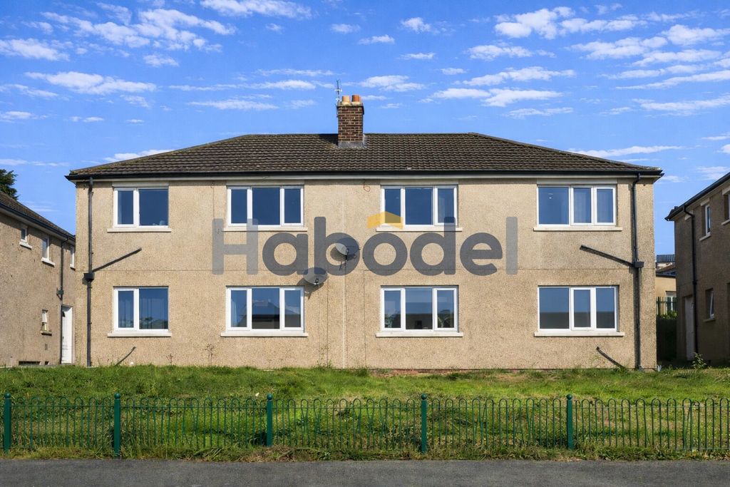 Property photo 1 of 2