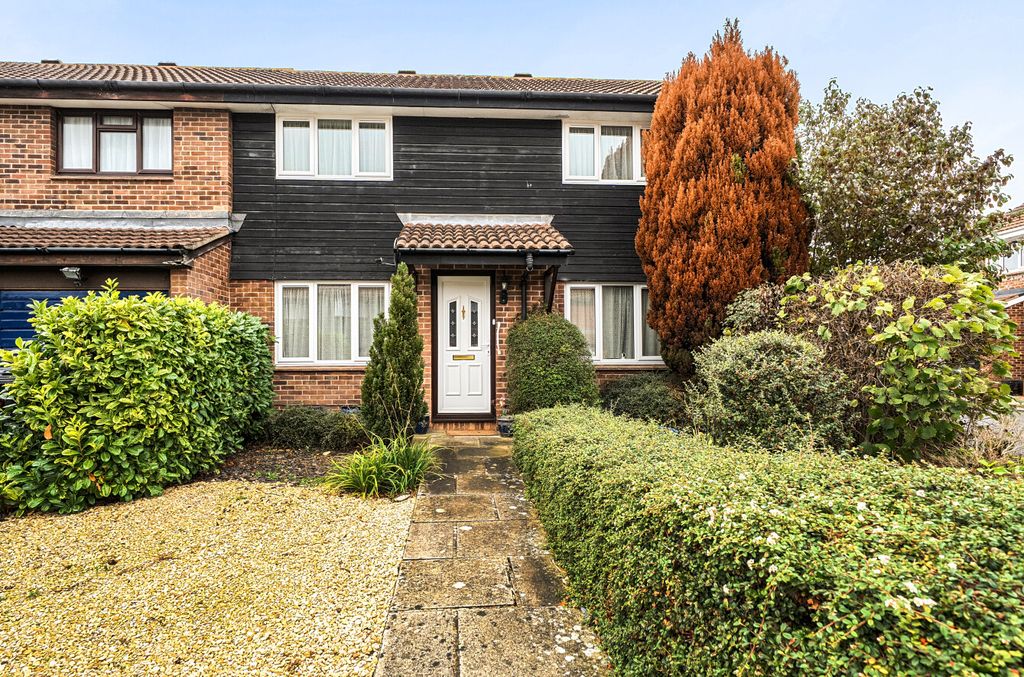 Property photo 1 of 12 15307077