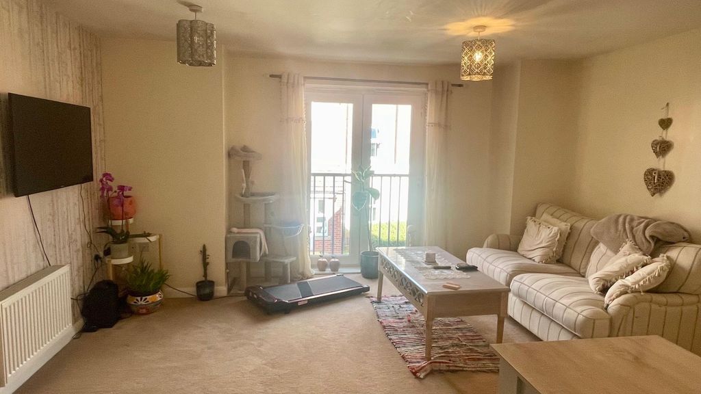 Property photo 3 of 9