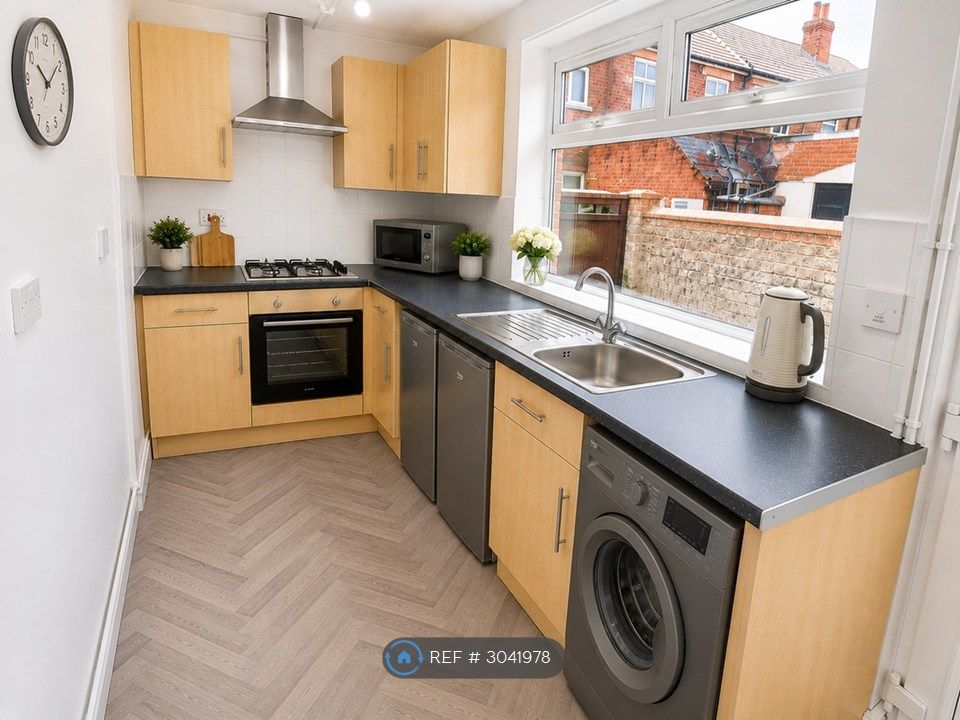 Property photo 3 of 19