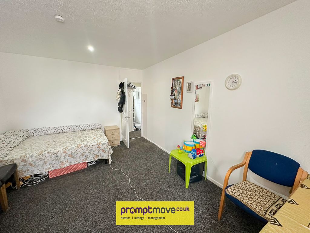 Property photo 2 of 8 Na
