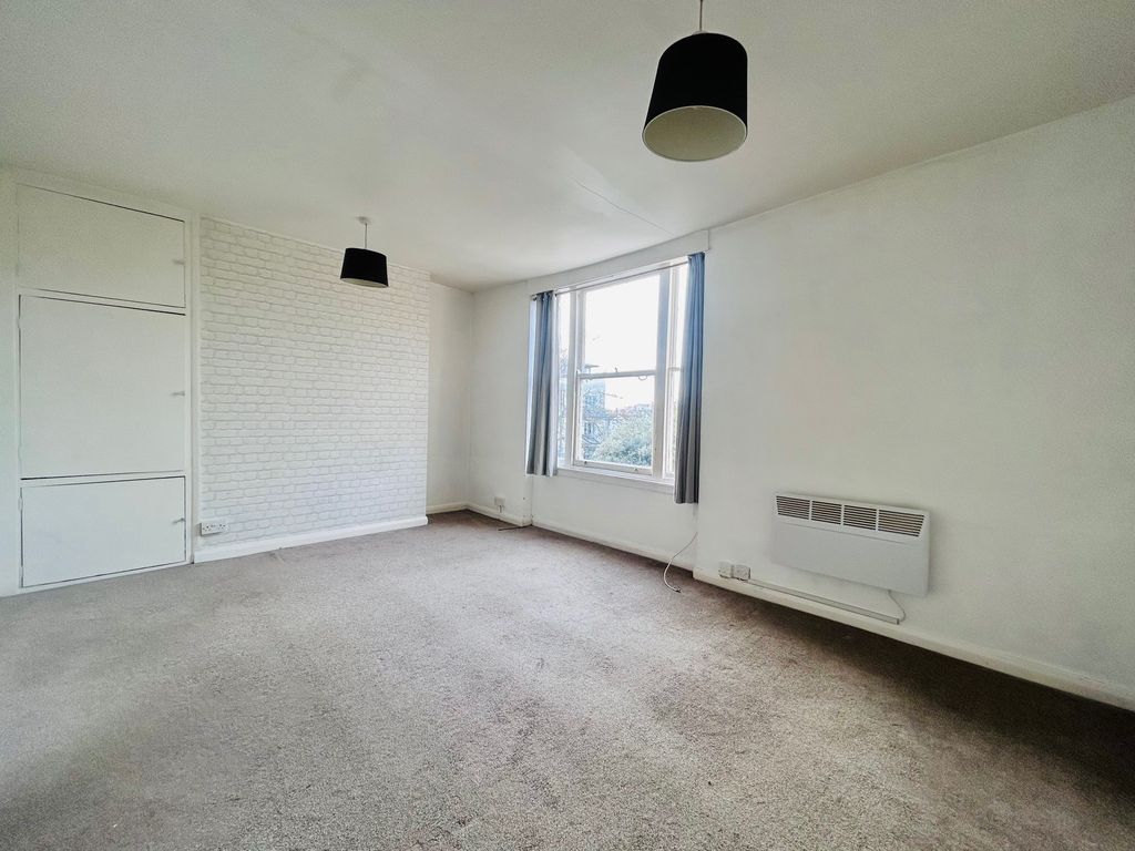 Property photo 2 of 6 Image