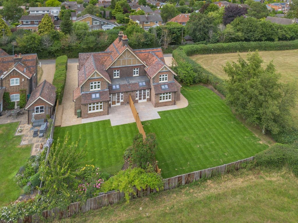 Property photo 2 of 10 Picture No. 45