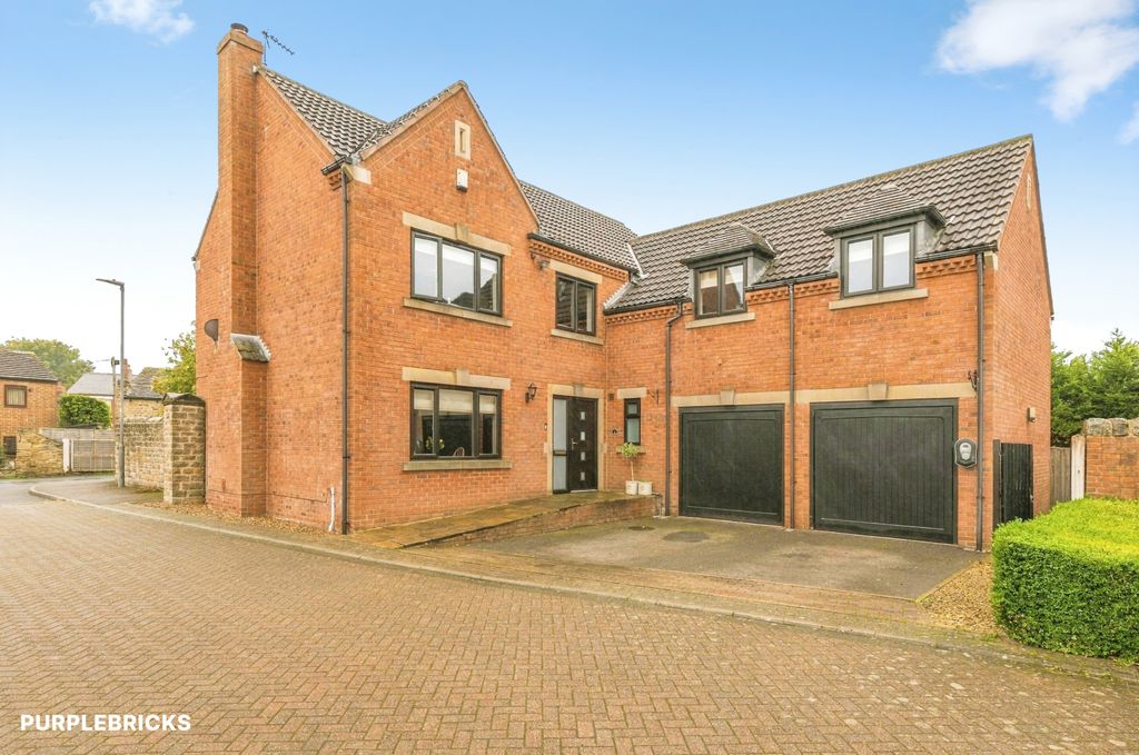 Property photo 1 of 26