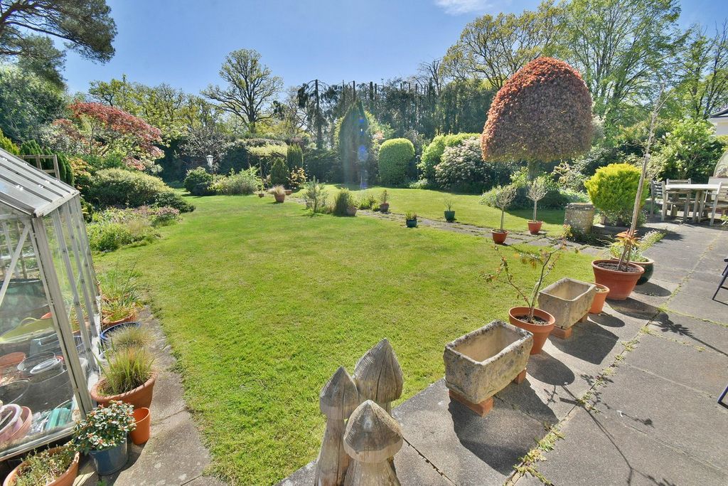 Property photo 2 of 19