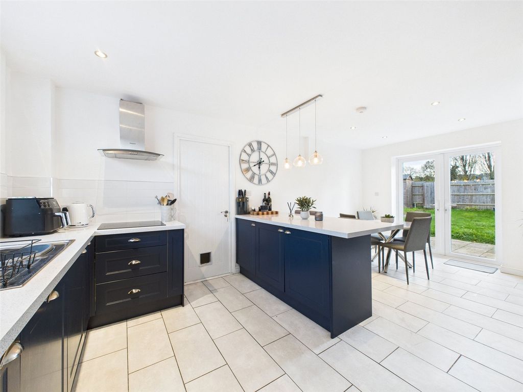 Property photo 3 of 12 Picture No. 34