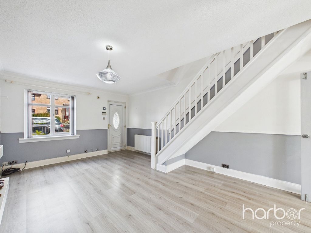 Property photo 3 of 15 5372976