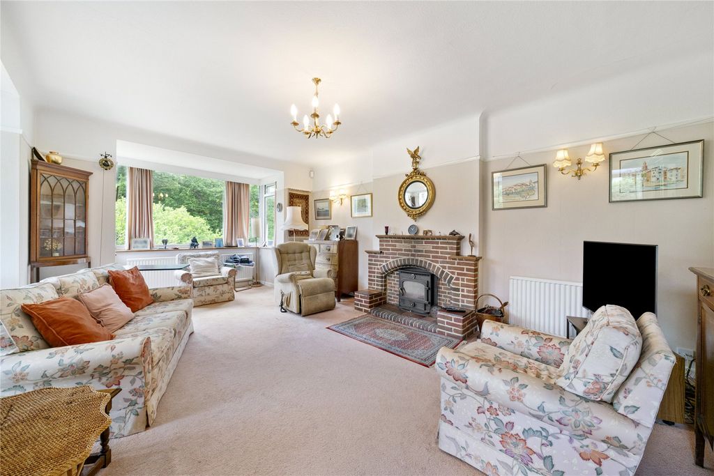 Property photo 2 of 34 Picture No. 10
