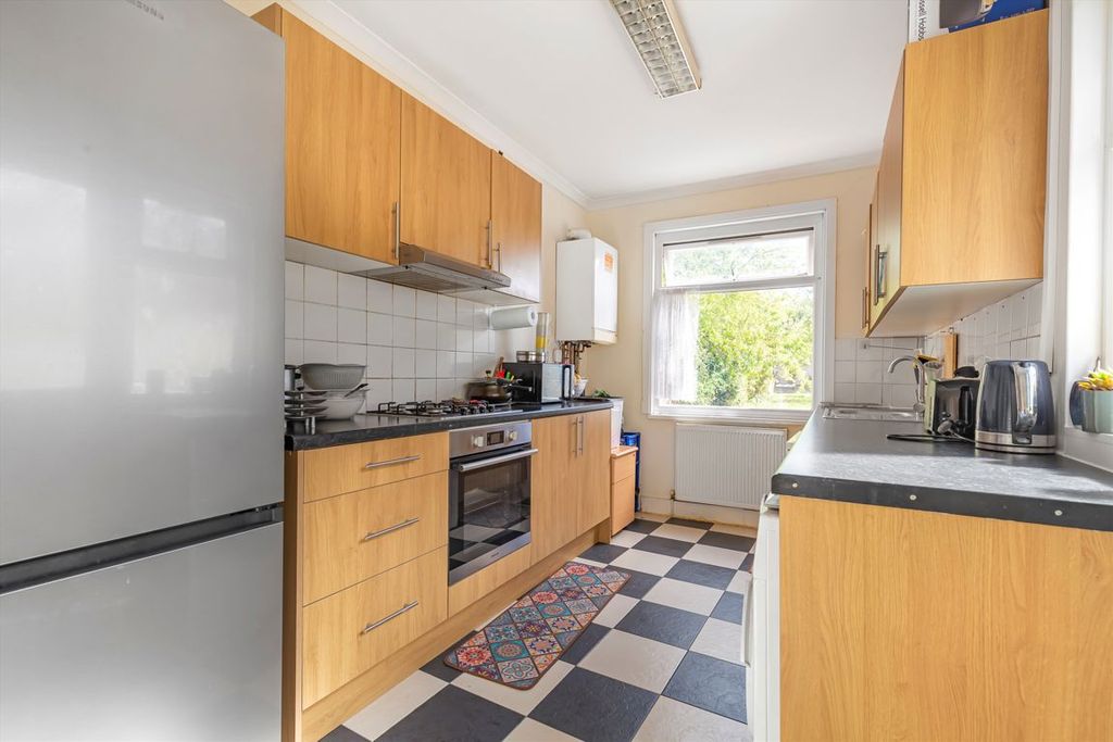Property photo 2 of 4