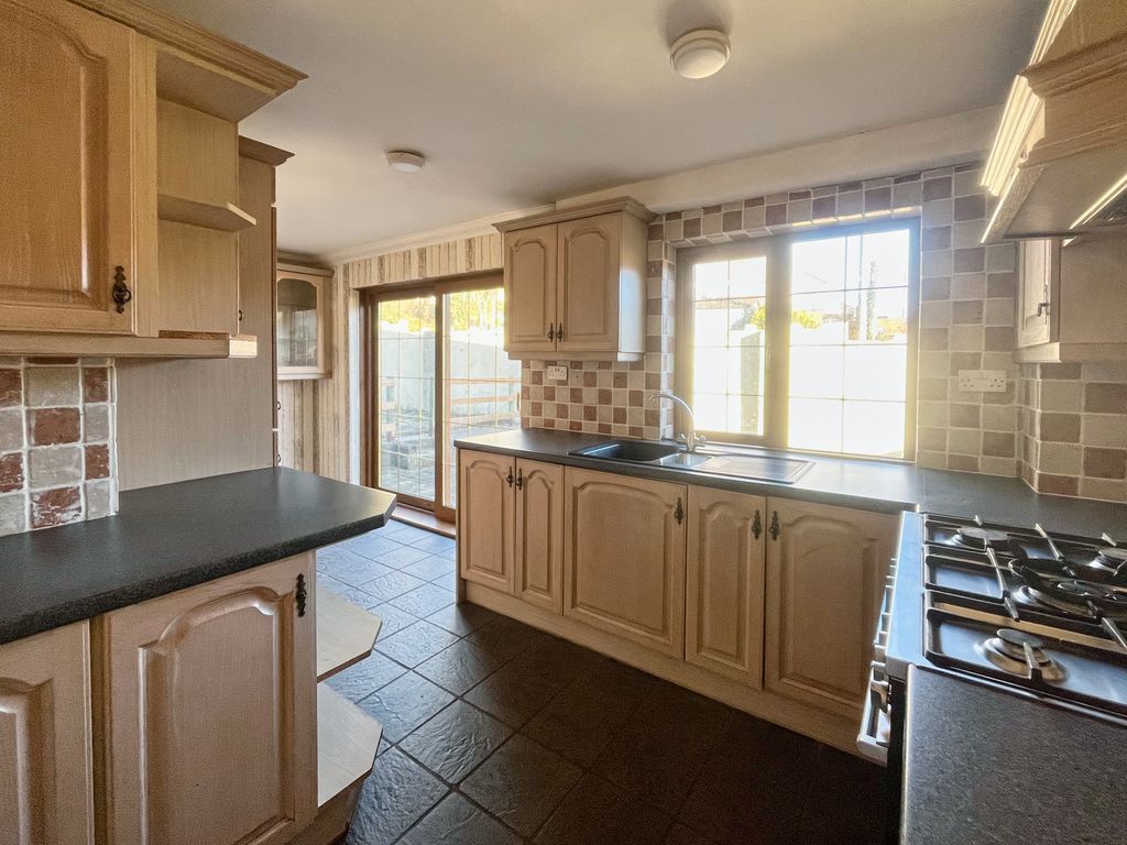 Property photo 2 of 24 Photo 6