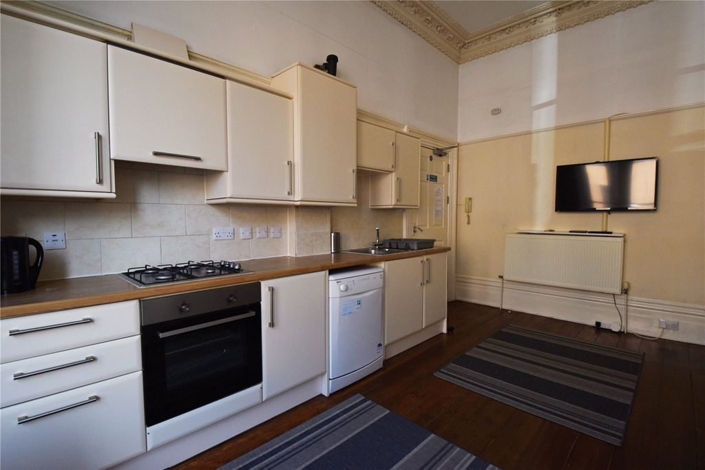 Property photo 3 of 8 Picture No. 02